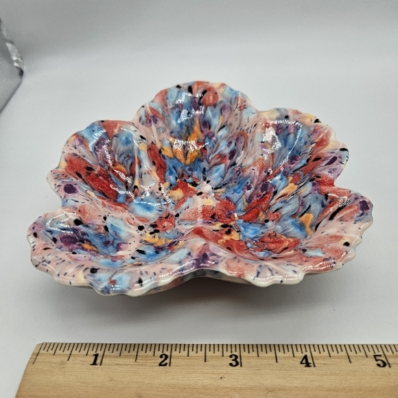 Pink Pottery Trinket Dish with Splatter Paint Design - Picture 9 of 9